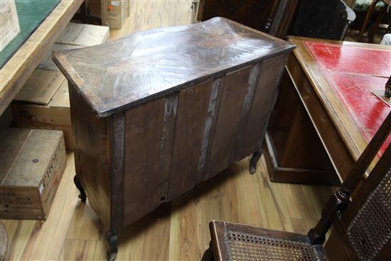 An 18th century Maltese walnut serpentine commode, W.3ft 6in.